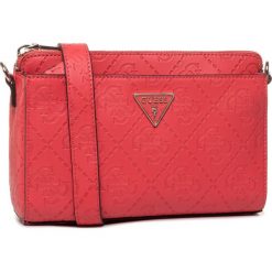 Torebka GUESS - Maddy (VD) HWVD72 91140 POP. Czerwone listonoszki damskie Guess, z aplikacjami, ze skóry ekologicznej, bez dodatków. W wyprzedaży za 359,00 zł.