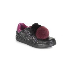 Buty Dziecko Geox J DJROCK GIRL. Czarne trampki dziewczęce Geox, bez wzorów, bez zapięcia. Za 167,40 zł.