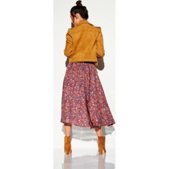 Spódnica midi w modne wzory druk 9. Spódniczki damskie Lemoniade, na jesień, s, bez wzorów, midi. Za 179,90 zł.