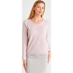 SWETER VINO max mara leisure. Pomarańczowe swetry damskie Max Mara Leisure, s, bez wzorów, biznesowe, bez rękawów, bez kaptura. Za 959,00 zł.