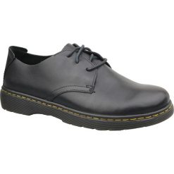 Dr. Martens Elsfield 23951001. Czarne półbuty męskie Dr. Martens, bez wzorów, ze skóry, bez zapięcia. W wyprzedaży za 449,99 zł.