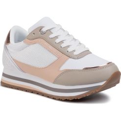 Sneakersy TOMMY HILFIGER - Feminine Tommy Monogram Sneaker FW0FW04706 Sandrift ABR. Białe półbuty damskie TOMMY HILFIGER, ze skóry ekologicznej. Za 399,00 zł.