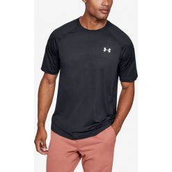 Under Armour Recover™ Koszulka Czarny. Czarne podkoszulki męskie Under Armour, xxl, bez wzorów, z elastanu, bez kołnierzyka, krótkie. Za 274,95 zł.
