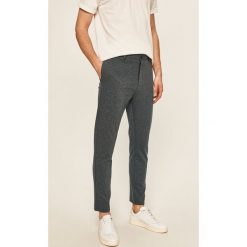 Clean Cut Copenhagen - Spodnie. Niebieskie spodnie męskie Clean Cut Copenhagen, na co dzień, xl, bez wzorów, z poliesteru. W wyprzedaży za 239,90 zł.