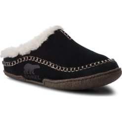 Kapcie SOREL - Falcon Ridge NM1465 Black/Dark Grey 013. Czarne kapcie męskie marki Sorel, ze skóry. W wyprzedaży za 219,00 zł.