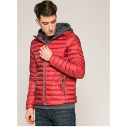 Geox - Kurtka. Czerwone płaszcze męskie Geox, m, bez wzorów, z materiału, krótkie, z kapturem. W wyprzedaży za 449,90 zł.