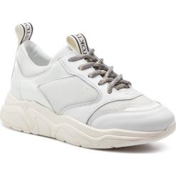 Sneakersy Stokton 33-D-SS19. Białe półbuty damskie Stokton. W wyprzedaży za 439,00 zł.