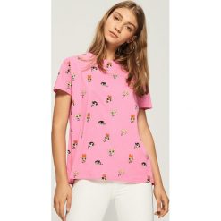 T-shirt Atomówki - Różowy. Czerwone t-shirty damskie marki Sinsay, l. W wyprzedaży za 29,99 zł.