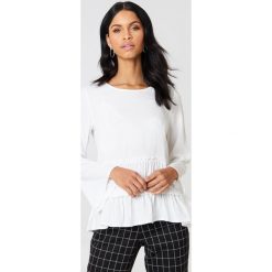 Bluzki asymetryczne: Rut&Circle Bluzka odcinana w talii Venda – White