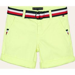 Tommy Hilfiger - Szorty dziecięce 122-176 cm. Niebieskie spodenki chłopięce TOMMY HILFIGER, w paski, z elastanu. Za 299,90 zł.