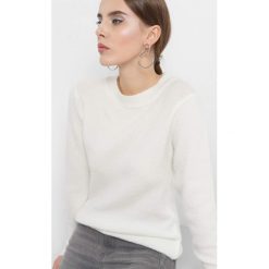 Puszysty sweter. Brązowe swetry klasyczne damskie Orsay, s, z dzianiny, z okrągłym kołnierzem. Za 79,99 zł.