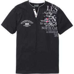 T-shirt z nadrukiem bonprix czarny. Czarne t-shirty męskie bonprix, s, z nadrukiem, bez kołnierzyka. Za 54,99 zł.
