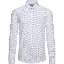 Koszula Pierre Cardin 8447/000/26848. Białe koszule męskie Pierre Cardin, m, bez wzorów, z bawełny, biznesowe, bez kołnierzyka, bez rękawów. W wyprzedaży za 209,00 zł.