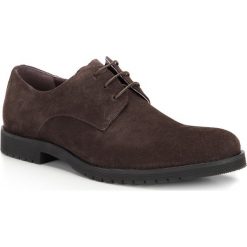 Buty męskie. Pomarańczowe półbuty męskie Wittchen, bez wzorów, ze skóry, bez zapięcia. W wyprzedaży za 299,90 zł.