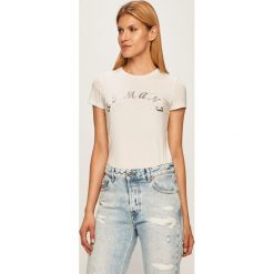 Armani Exchange - T-shirt. Czarne bluzki damskie Armani Exchange, s, z nadrukiem, z elastanu, z okrągłym kołnierzem. Za 219,90 zł.