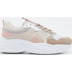 Sneakersy na grubej podeszwie - Beżowy. Brązowe sneakersy damskie Sinsay. Za 79,99 zł.