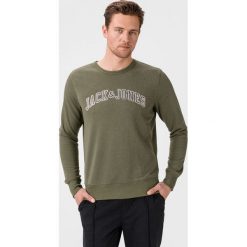 Jack & Jones Alex Bluza Zielony. Zielone bluzy męskie Jack & Jones, m, z nadrukiem, z bawełny, bez kołnierzyka, bez rękawów, bez kaptura. Za 152,95 zł.