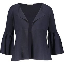 Kardigan w kolorze granatowym. Niebieskie kardigany damskie marki Gerry Weber. W wyprzedaży za 129,95 zł.