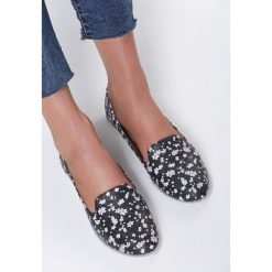 Czarne Lordsy Just Like You Baby. Czarne baleriny damskie Renee, bez wzorów, ze skóry, bez obcasa, na płaskiej podeszwie. Za 49,99 zł.