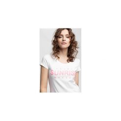 T-shirt damski TSD453 - biały. Białe t-shirty damskie marki 4f, z nadrukiem, z elastanu, bez kołnierzyka. Za 39,99 zł.