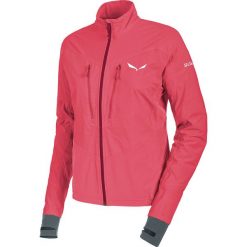 Kurtka polarowa "Agner" w kolorze czerwonym. Czerwone kurtki damskie Salewa, bez wzorów, z polaru, bez kaptura. W wyprzedaży za 299,95 zł.