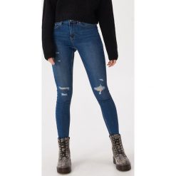 Jeansy skinny ECO AWARE - Granatowy. Niebieskie jeansy damskie Sinsay. Za 69,99 zł.