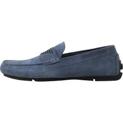 Emporio Armani DRIVER Mokasyny midnight. Niebieskie mokasyny męskie Emporio Armani, ze skóry. Za 799,00 zł.