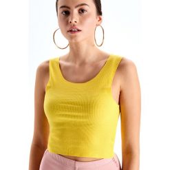 Prążkowany top na ramiączkach - Żółty. Żółte topy damskie Cropp, s, bez wzorów, prążkowane, bez kołnierzyka. Za 24,99 zł.