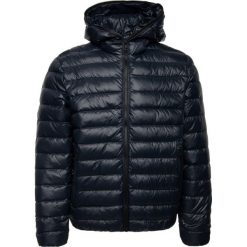 Kurtka puchowa EA7 Emporio Armani 6GPB66 PNR4Z 1578. Niebieskie kurtki męskie EA7 Emporio Armani, xl, bez wzorów, z puchu, bez kaptura. W wyprzedaży za 659,00 zł.