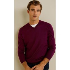 Mango Man - Sweter. Różowe swetry męskie marki Mango Man, s, bez wzorów, z wełny, bez kołnierzyka, bez kaptura. W wyprzedaży za 139,90 zł.