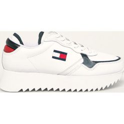 Tommy Jeans - Buty. Białe buty sportowe damskie Tommy Jeans, z jeansu. W wyprzedaży za 319,90 zł.
