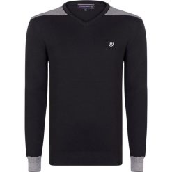 FELIX HARDY sweter męski M czarny. Czarne swetry męskie Felix Hardy, m, z aplikacjami, bez kołnierzyka, bez kaptura. Za 169,00 zł.