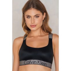Calvin Klein Elastyczny biustonosz Customized - Black. Czarne biustonosze bardotka Calvin Klein, z haftami, z elastanu. Za 181,95 zł.
