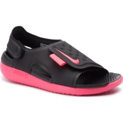 Sandały NIKE - Sunray Adjust 5 (GS/PS) AJ9076 002 Black/Racer Pink/White. Czarne sandały dziewczęce Nike, z tworzywa sztucznego, bez zapięcia. Za 129,00 zł.