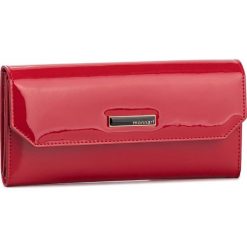 Duży Portfel Damski MONNARI - PUR0191-005 Red Lacquer. Czerwone portfele damskie Monnari, bez wzorów, ze skóry. W wyprzedaży za 149,00 zł.