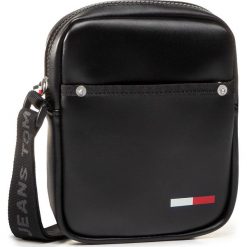 Saszetka TOMMY JEANS - Tjm Cool City Mini Reporter AM0AM06149 BDS. Czarne torby męskie skórzane Tommy Jeans, bez wzorów, z jeansu, młodzieżowe. W wyprzedaży za 189,00 zł.