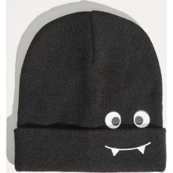 Czapka typu beanie - Czarny. Czarne czapki zimowe damskie Sinsay. Za 19,99 zł.