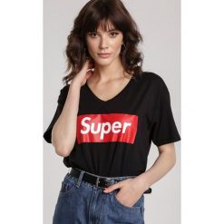 Czarny T-shirt Taphis. Czarne t-shirty damskie Renee, s, z nadrukiem, sportowe, z kontrastowym kołnierzykiem. Za 49,99 zł.