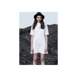PATTY DRESS IN WHITE. Białe sukienki damskie marki The Hive, s, bez wzorów, z bawełny, bez kołnierzyka, bez rękawów. Za 129,00 zł.