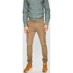 Only & Sons - Spodnie. Brązowe spodnie męskie Only & Sons, l, bez wzorów, z elastanu. W wyprzedaży za 89,90 zł.