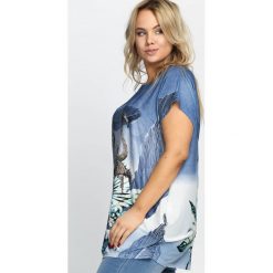 Niebieski T-shirt Powdery Birds. Niebieskie bez kategorii marki Born2be, m. Za 19,99 zł.