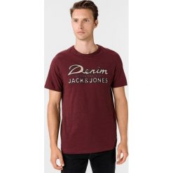 Jack & Jones Application Koszulka Czerwony. Czerwone podkoszulki męskie Jack & Jones, m, z haftami, z bawełny, bez kołnierzyka, z krótkim rękawem, krótkie. Za 80,95 zł.