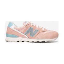 New Balance 996 Tenisówki Różowy Beżowy. Różowe trampki i tenisówki damskie New Balance, bez wzorów, ze skóry, bez zapięcia. Za 430,95 zł.
