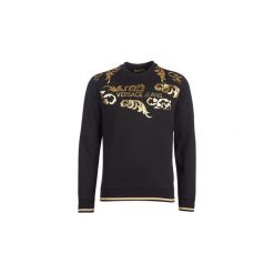 Bluzy Versace Jeans B7GTA7FU-30180. Czarne bluzy męskie Versace Jeans, xl, bez wzorów, z jeansu, bez kołnierzyka, bez rękawów, bez kaptura. Za 594,20 zł.