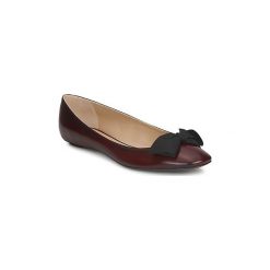 Baleriny Marc Jacobs FASSA. Czerwone baleriny damskie marki Marc Jacobs, bez wzorów, bez obcasa. Za 1407,20 zł.