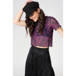 T-shirty damskie: NA-KD Krótki siateczkowy T-shirt – Purple