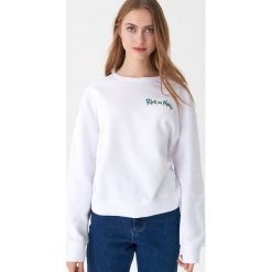 Bluza z nadrukiem Rick and Morty - Biały. Białe bluzy damskie marki House, s, z nadrukiem, bez rękawów, bez kaptura. Za 69,99 zł.