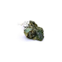 Colare Raw Szmaragd srebro. Zielone naszyjniki damskie marki Brazi druse jewelry, z szmaragdem, srebrne. Za 170,00 zł.