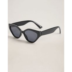 Mango - Okulary przeciwsłoneczne Rue. Czarne okulary przeciwsłoneczne damskie Mango. Za 69,90 zł.