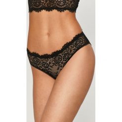 Emporio Armani - Figi. Czarne majtki damskie Emporio Armani, m, w koronkowe wzory, z elastanu. W wyprzedaży za 129,90 zł.